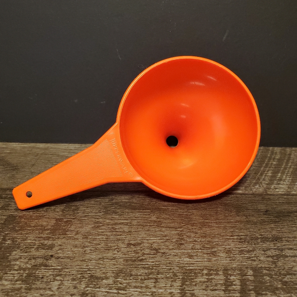 Tupperware Bright Orange Funnel #1227-6